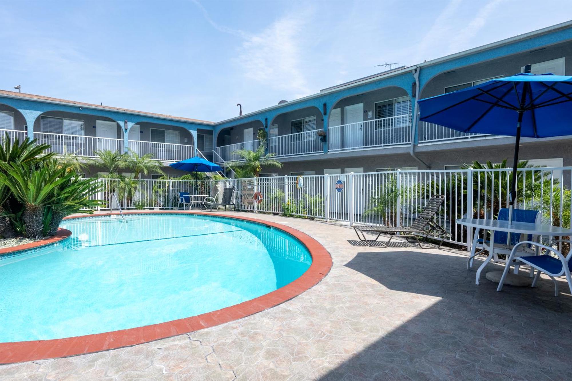 Hollywood Motel