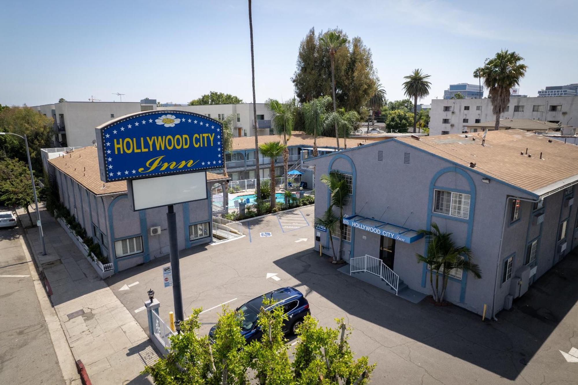 Hollywood Motel 2*